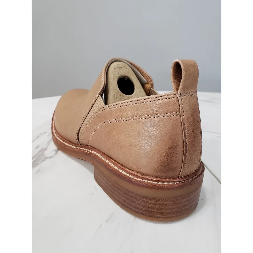 NEW NO BOX SZ 6.5 Sofft Women's Shootie Naisbury Light Taupe Tan Slip on Shoes